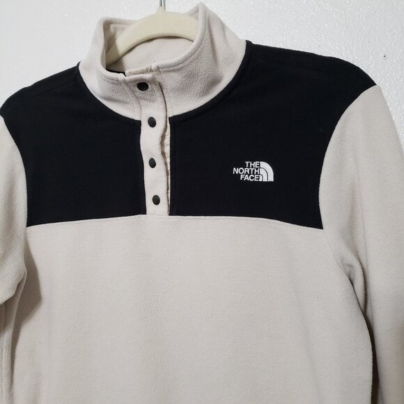 The North Face Fleece - Picture 2 of 7